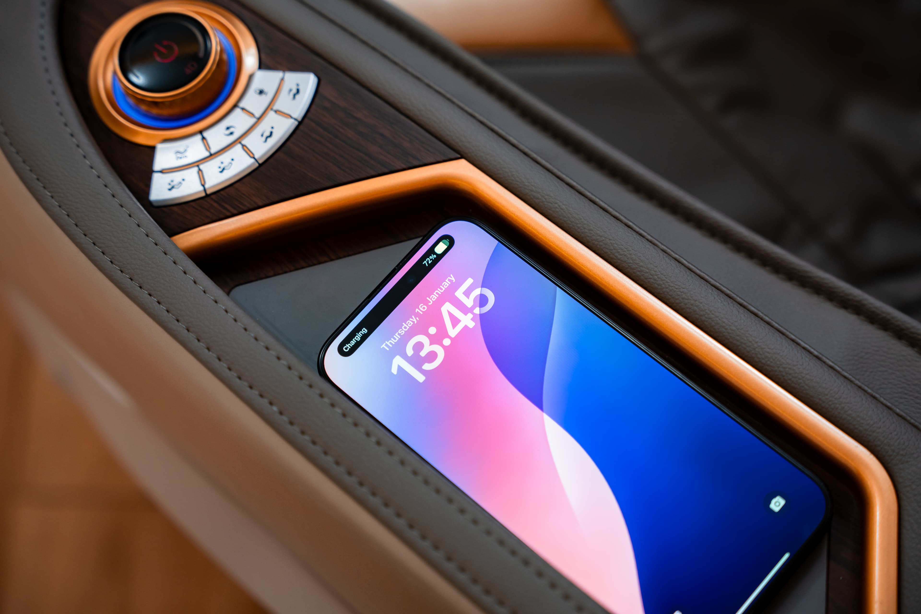 Gyorstöltés okostelefonokhoz